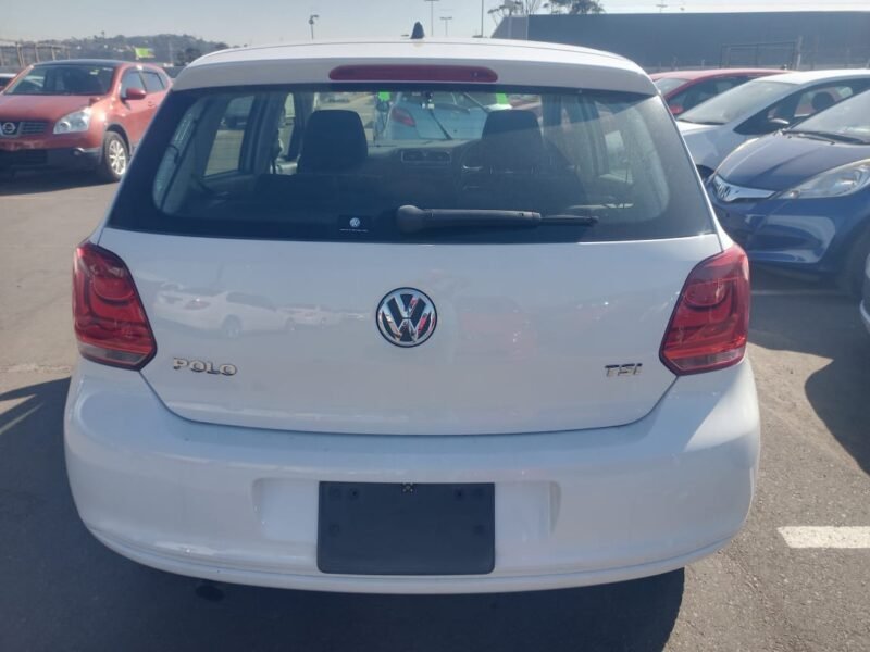 VOLKSWAGEN POLO 2011