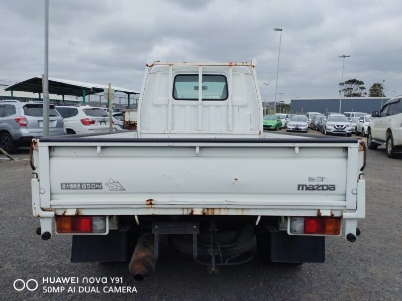 2009 Mazda Bongo