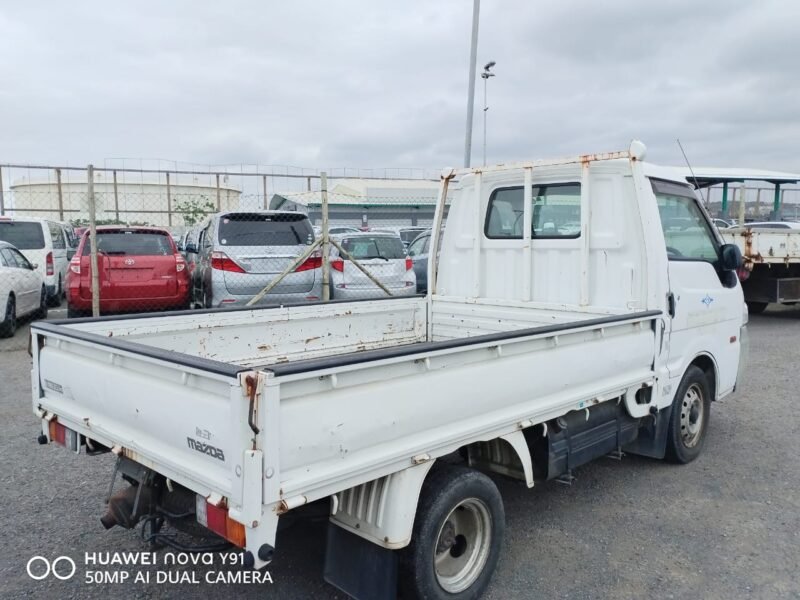 2009 Mazda Bongo