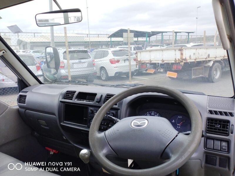 2009 Mazda Bongo